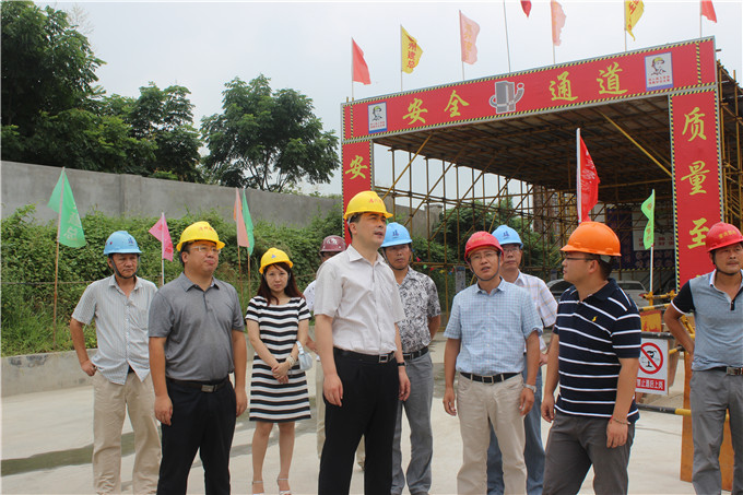 建設(shè)集團(tuán)對(duì)溧水、江寧項(xiàng)目進(jìn)行安全生產(chǎn)大檢查