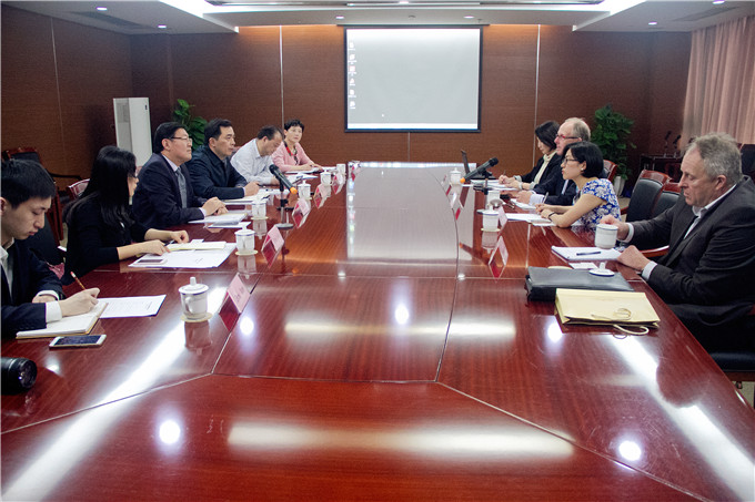 王正喜董事長(zhǎng)會(huì)見(jiàn)澳大利亞皇家澳洲頤養(yǎng)服務(wù)公司客人