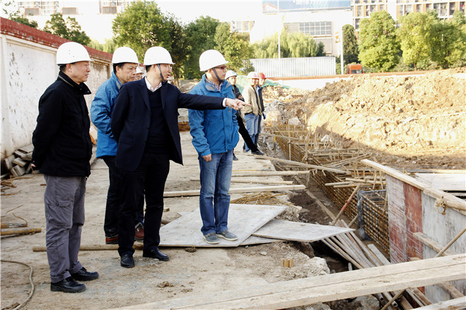 文化集團黨委、紀委檢查愛濤文創(chuàng)中心項目建設