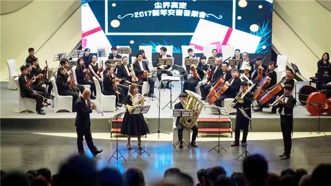 愛濤交響樂團奏響年度華美樂章